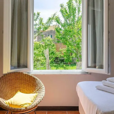 Joivy Family Flat With Little Patio, Cinque Terre * Vernazza