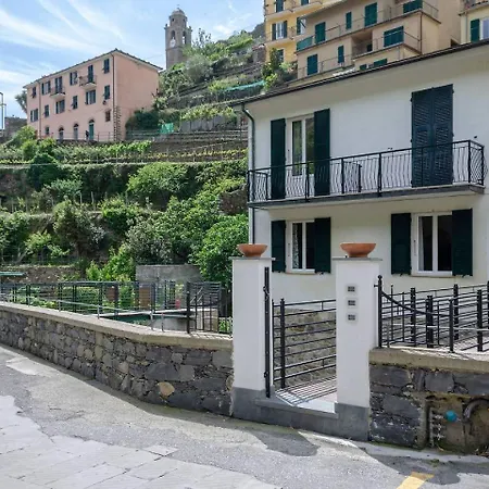 Apartment Joivy Family Flat With Little Patio, Cinque Terre *